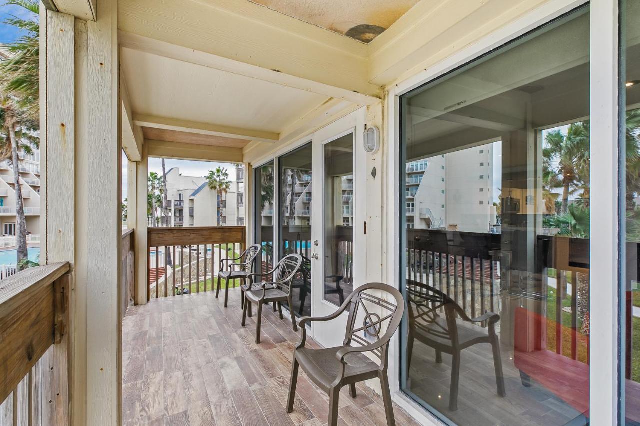 Newly Decorated Condo In Beautiful Beachfront Resort South Padre Island Extérieur photo
